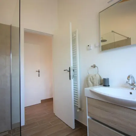 Moderne Istrische Steinvilla - 4 Sterne Mit Privatem, Beheizbaren Pool & Meerblick Kavran