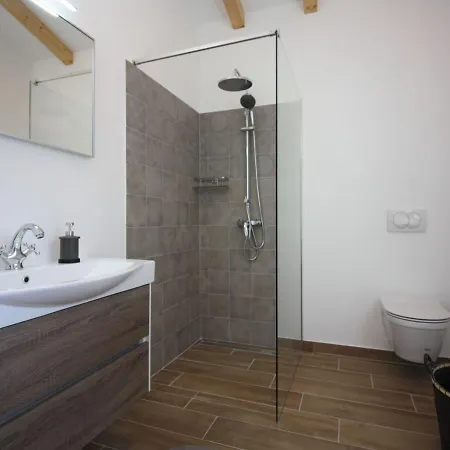 Moderne Istrische Steinvilla - 4 Sterne Mit Privatem, Beheizbaren Pool & Meerblick * Kavran