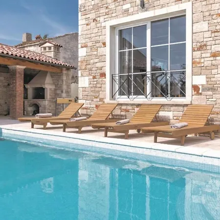 Villa Moderne Istrische Steinvilla - 4 Sterne Mit Privatem, Beheizbaren Pool & Meerblick